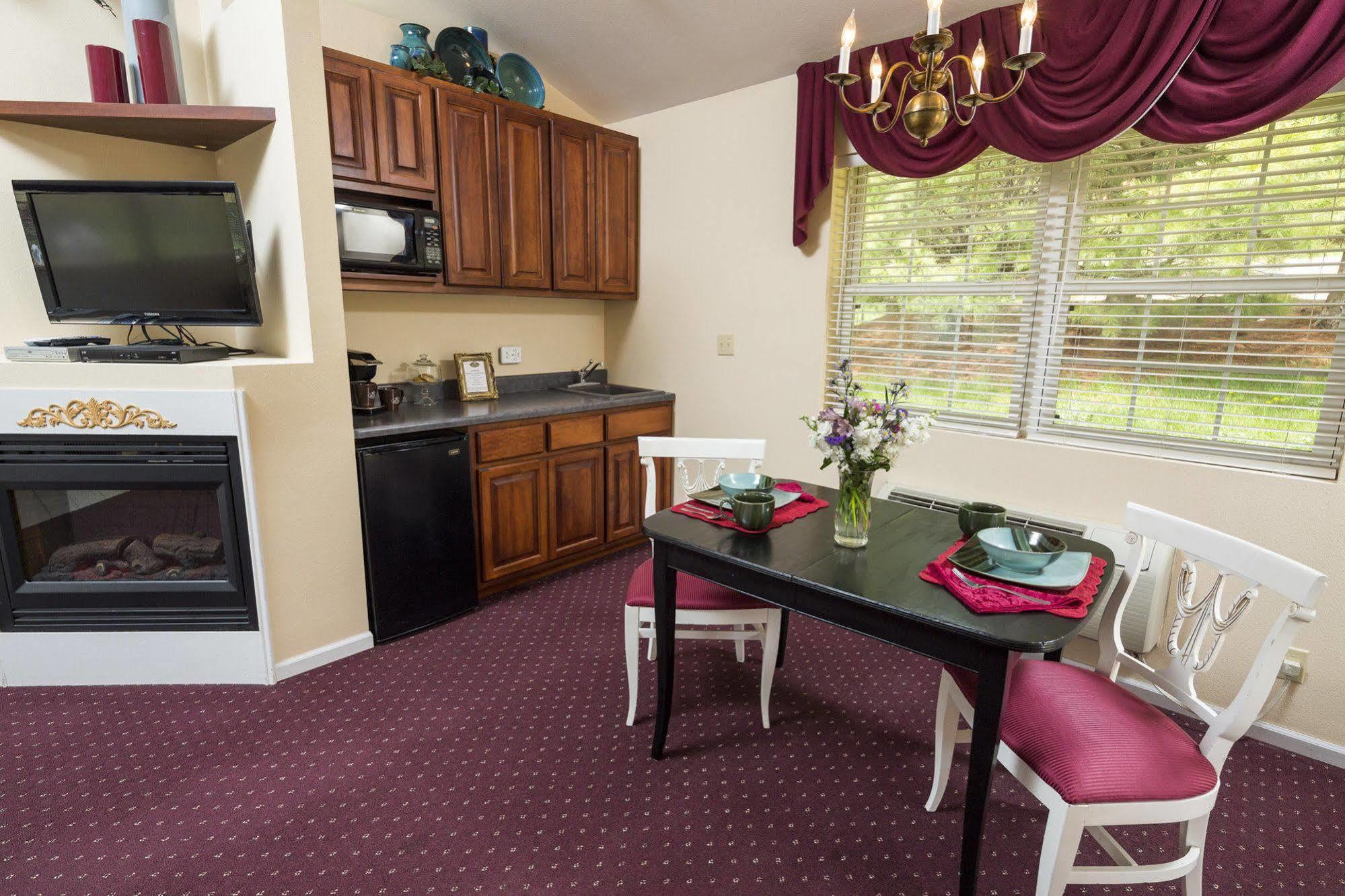 גלנה Hawk Valley Retreat & Cottages מראה חיצוני תמונה